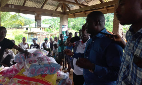 Methodist Development Relief Services donate to Flood victims at 37 Military Hospital